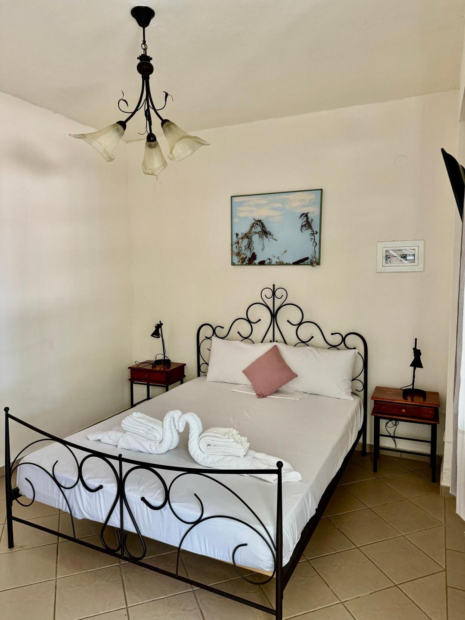 Dafnes Rooms فوركا المظهر الخارجي الصورة