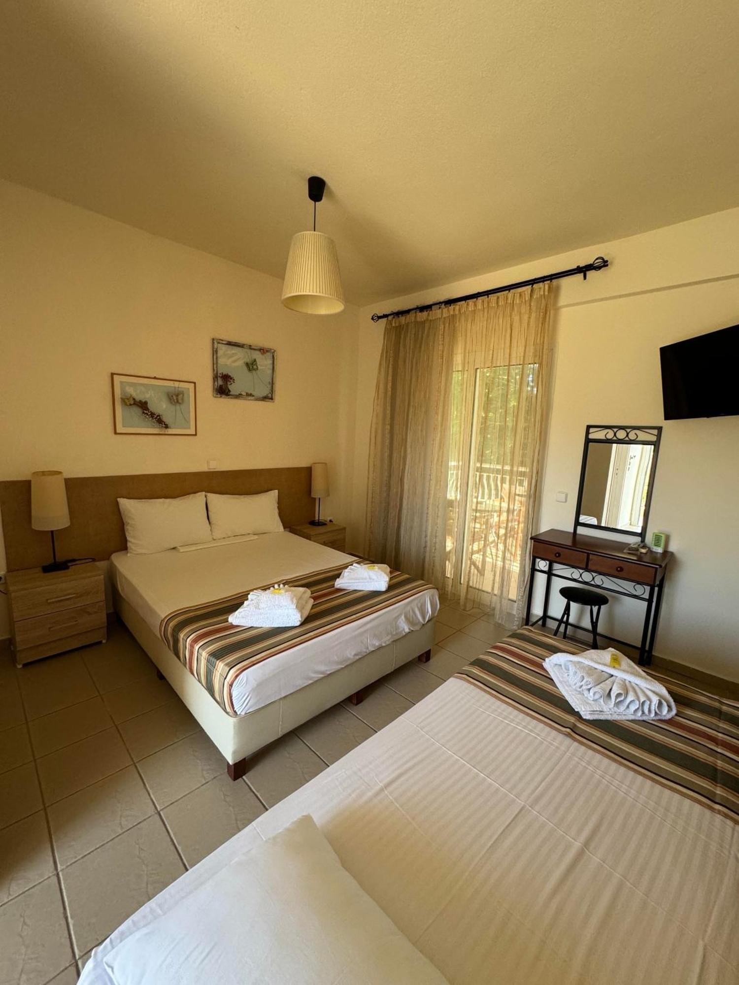 Dafnes Rooms فوركا المظهر الخارجي الصورة